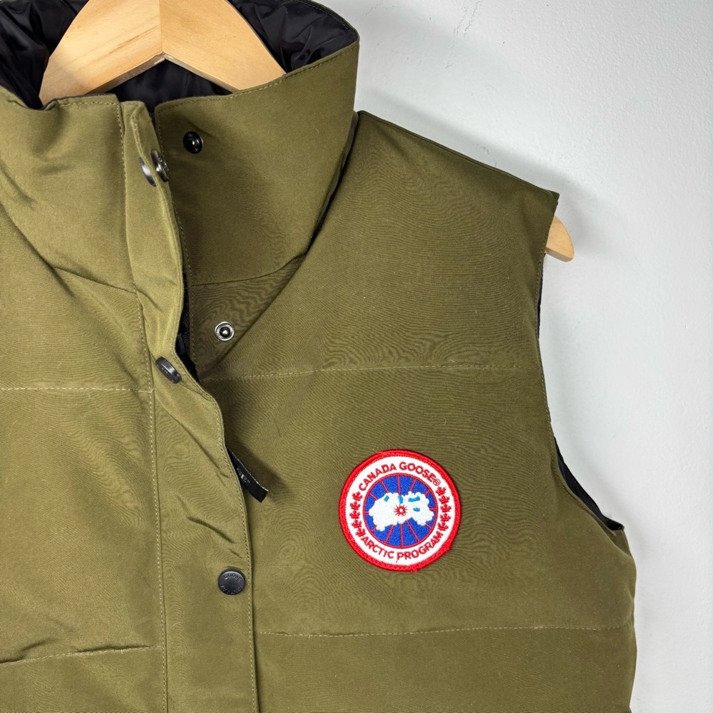 Canada Goose Vest - Picture 2 of 10